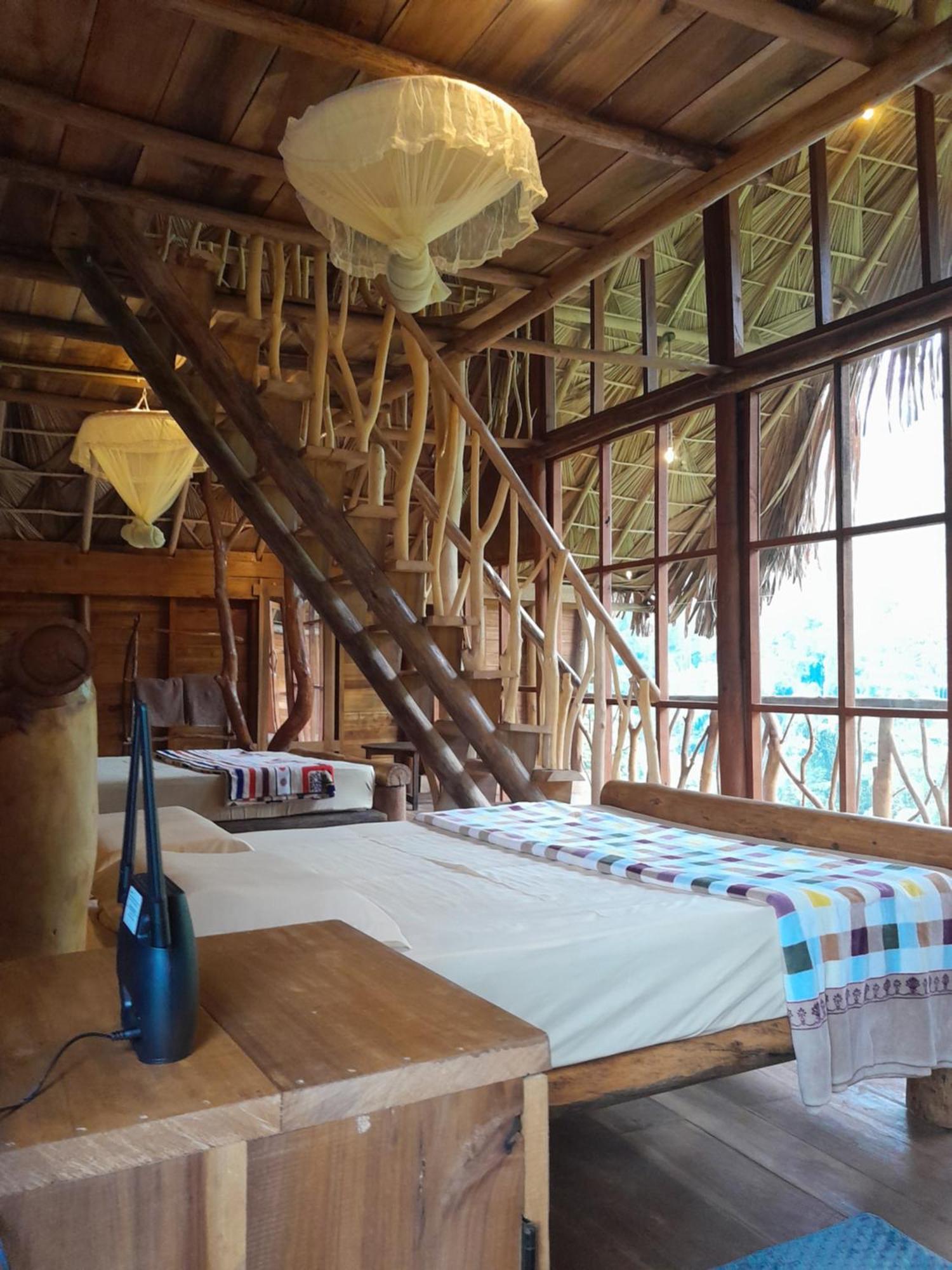 Wood Palace Ella Habitación foto